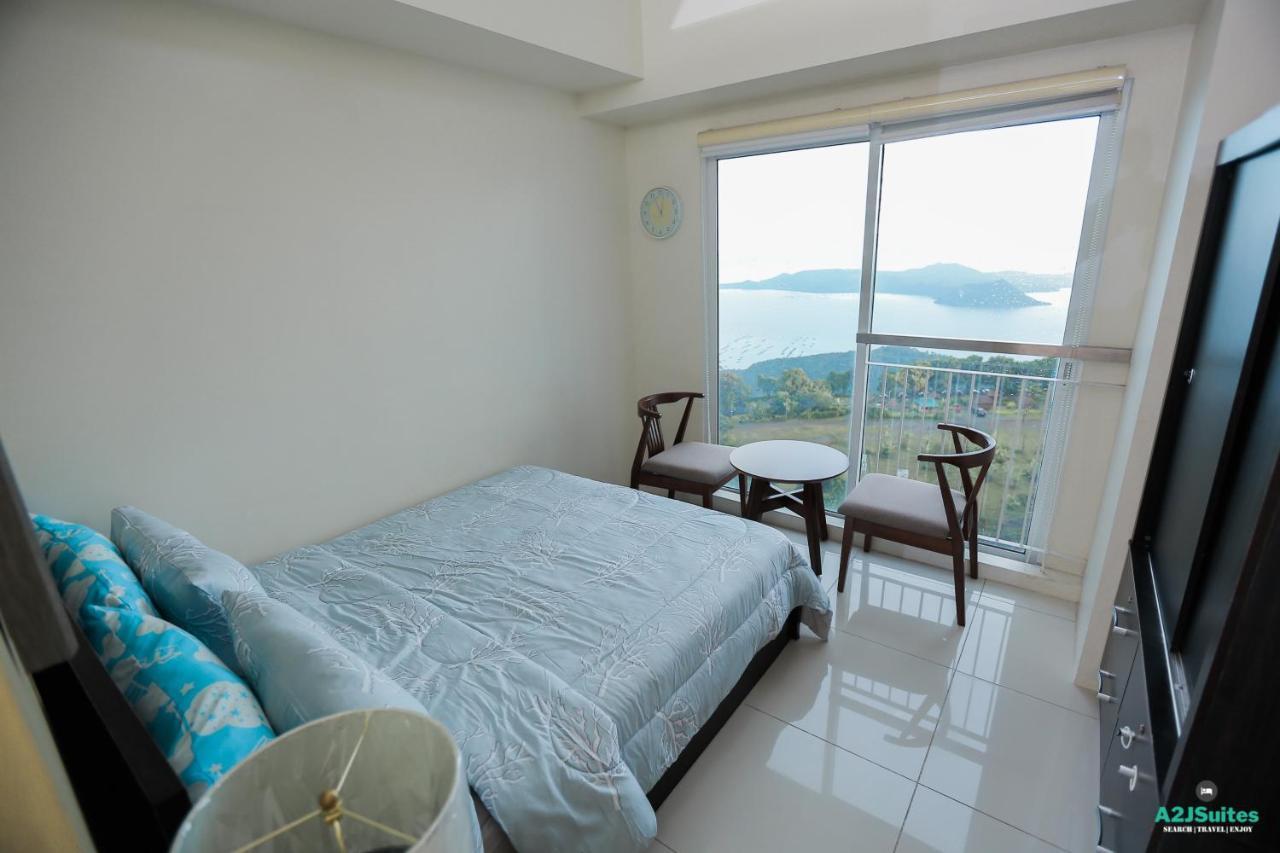 A2Jsuites Bedroom Taal View Luxury Smart Home Suite Near Skyranch Tagaytay City Εξωτερικό φωτογραφία